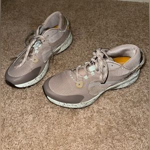 Ryka Summit trail hiking shoe size 8